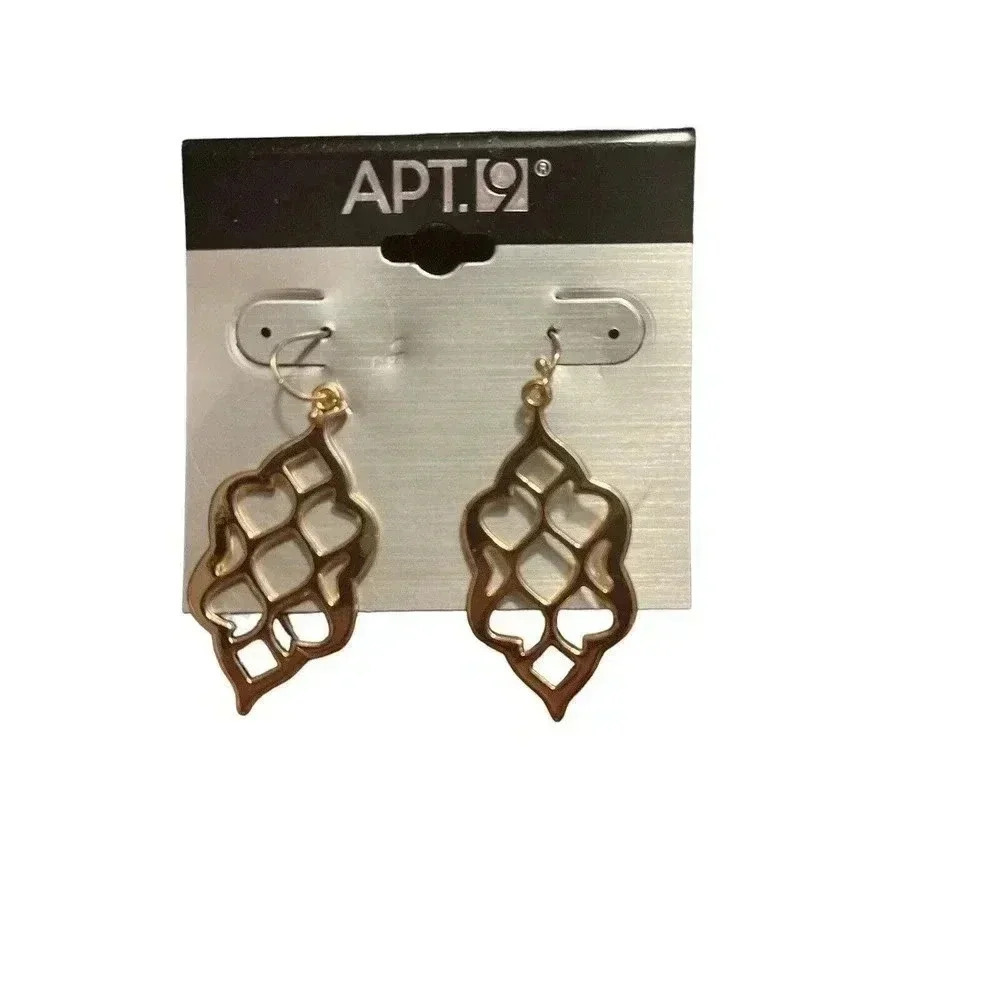 APT.9 Beautiful Dangling Earrings Gold Tone NEW